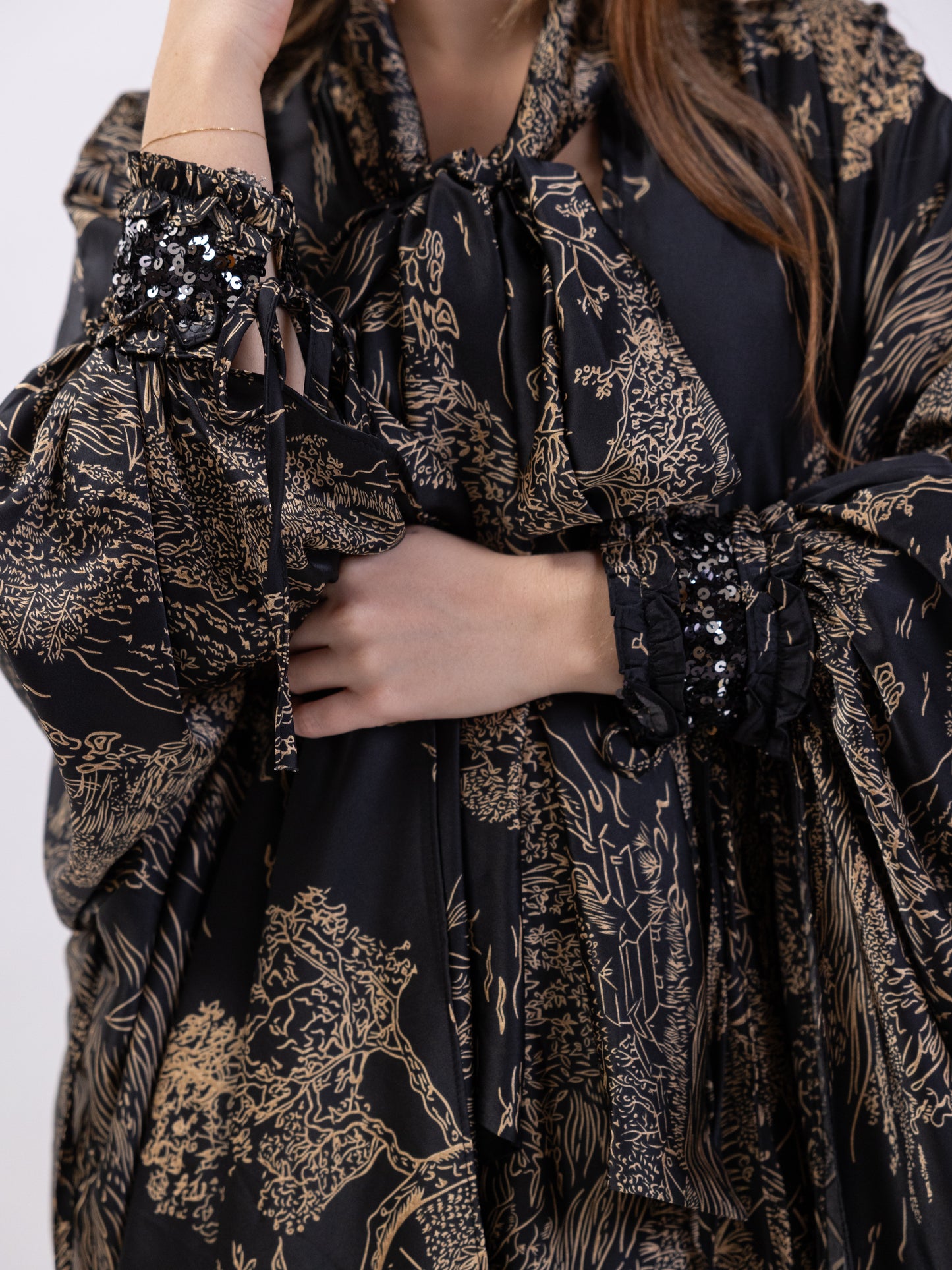 Free size midi silk dress with black and gold print