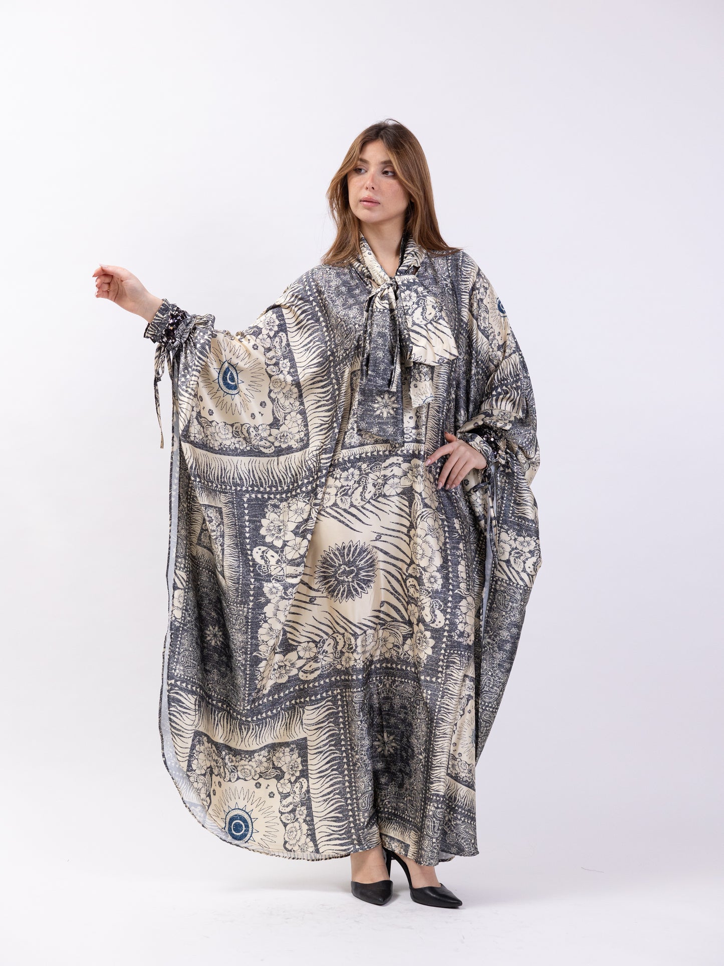 Free size midi silk dress with gold and grey print