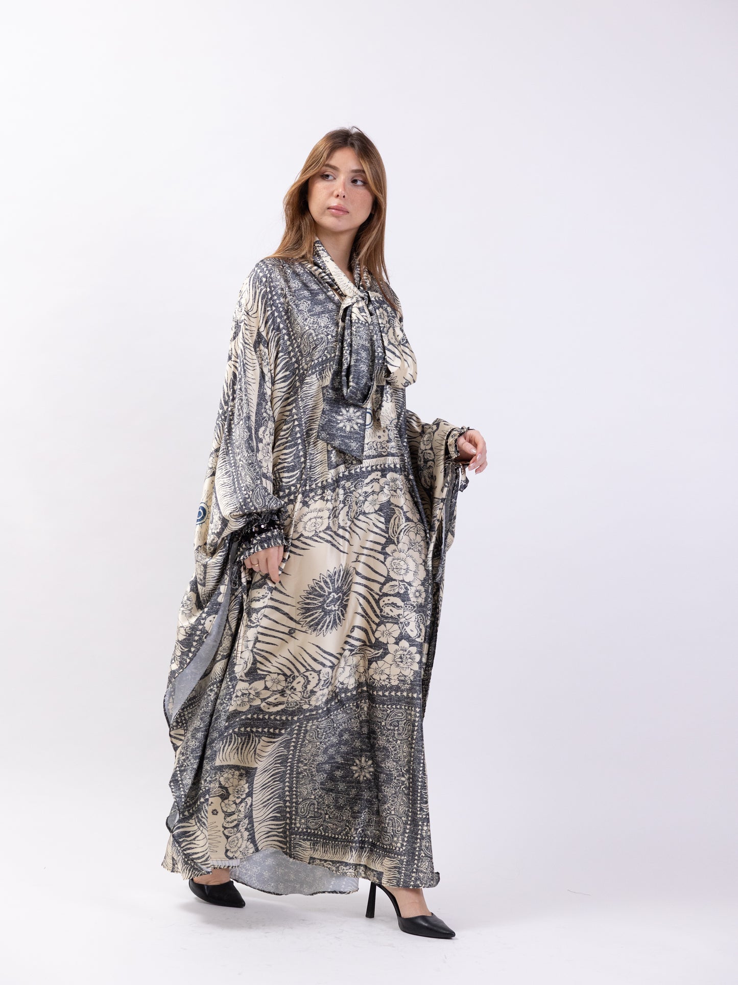 Free size midi silk dress with gold and grey print