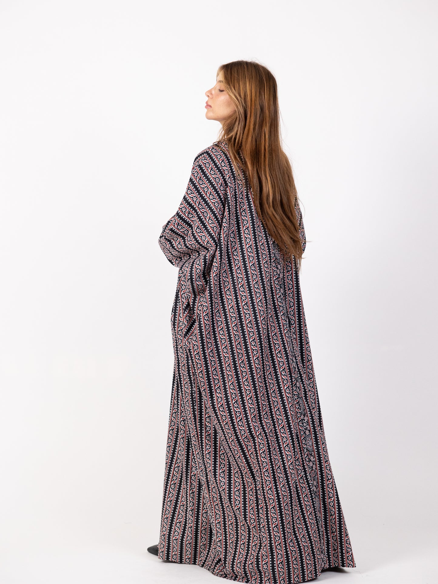 2 Sided Long black and maroon bishet