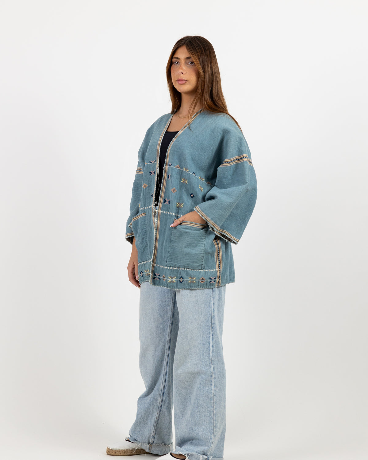 Long sleeve blue jacket with beige pattern